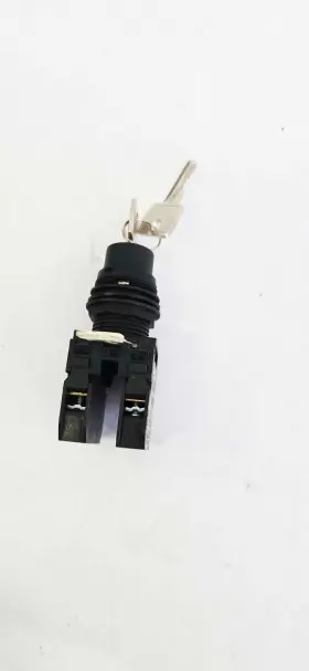 M22-K10 EATON Cutler Hammer Contact Blocks Key Selector #3