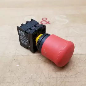M22-PV-K02 EATON Emergency Mushroom Head