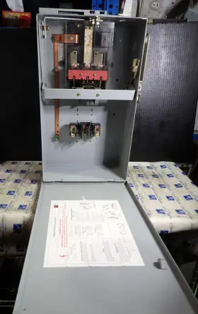 P3F361R EATON Volt Phase Fusible Busway Switch Bus Plug Amp