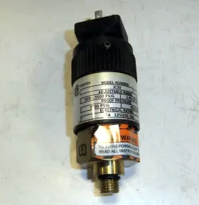 IC30 ENERPAC Pressure Switch