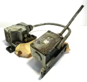 16-502 EUCHNER Limit Switch