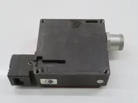 TZ1RE024BHAVFG-RC1971 EUCHNER Saftey Interlock Switch #2