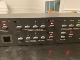 SWP123 EXTRON Presentation Switcher #3