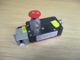 NO2T6SE411 FORTRESS Safety Interlock