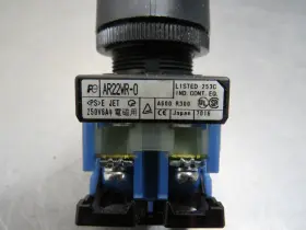AR22WR-0 FUJI Electric Selector Switch Pos Momentary #2