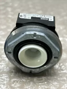 AR30M3R FUJI Box Electric Pushbutton #3