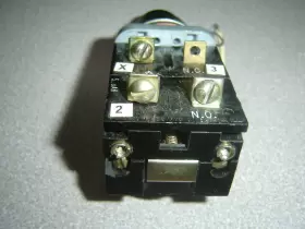 52PA6D3WJK FURNAS Oil Control Push Lens #2