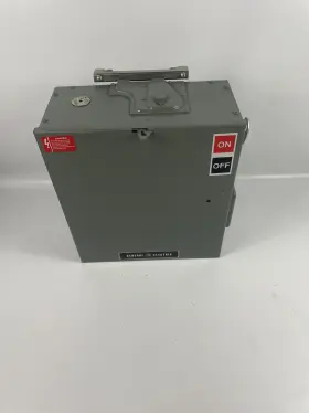 AC324 GE General Electric Ac Fusible Bus Plug Armor Clad Amp