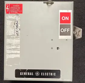 AC361RG GE Bus Plug