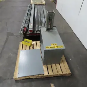 AC3P3A4S GE Busway Duct Tap Box