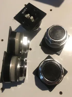 CR104PBG10B1 GE Push Oiltight Pushbutton