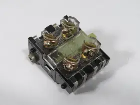 CR104PXC91 GE General Electric Contact Block