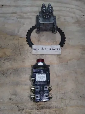 CR104PXG48 GE General Electric Pilot Light