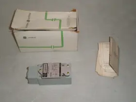 CR115GM101 GE General Electric Reed Limit Switch Spdt
