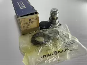 CR2940UK200B GE General Electric Mushroom Pushbutton Box Wear #2