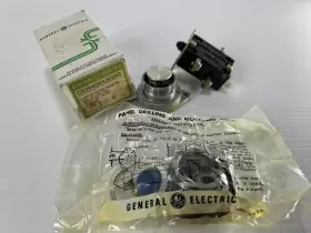 CR2940WA202AR GE General Electric Pushbutton Box Shelf Wear #2