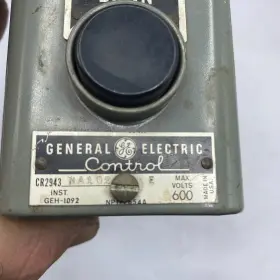 CR2943NA102E GE General Electric Up Down Push Station Crdb #2
