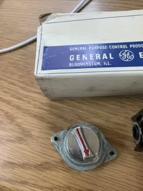CR294OU201 GE General Electric Oiltight Light #3