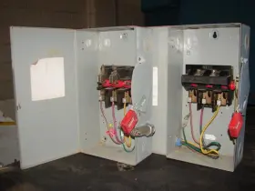 NP1578000B GE Disconnect Safety Switch Amp