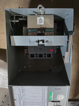 SB36ED4 GE Spectra Frame Breaker Switch Busway Fusible Bus #2