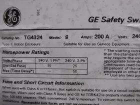 TG4324 GE Safety Switch Vac Fusible Amp #3