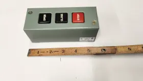 PBU-3 GLEASON AVERY Pushbutton Station Pilot