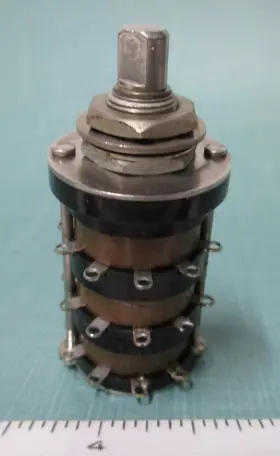 1-3-08N GRAYHILL Half Moon Shaft Single Pole Rotary Switch #2