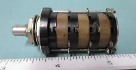 1-3-08N GRAYHILL Half Moon Shaft Single Pole Rotary Switch
