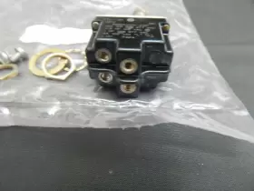 2TL1-2F HONEYWELL Microswitch Toggle Switch #2