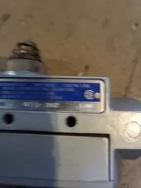 BZE6-2RQ HONEYWELL Enclosed Micro Switch Snap #3