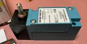 LSQYAB1A1T353 HONEYWELL Microswitch Micro Limit Switch #2