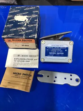 OP-AR50 HONEYWELL SENSING SOLUTIONS Box