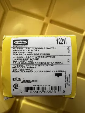 1221I HUBBELL Single Pole Toggle Switch
