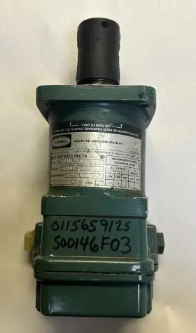 2220-111CC13F HUBBELL Pilot Switch