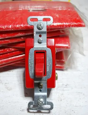 CS120-RED HUBBELL Ac Switch Ub Plates