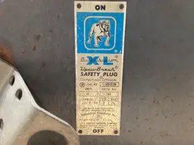 XLVB421N I-T-E Fusible Safety Switch Buss Plug Amp #2
