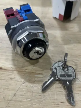ASD2K11NU IDEC Twnd Dcast Zinc Selector Switch Key