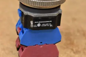 AVLD32211DNUR IDEC Switch Vac #2