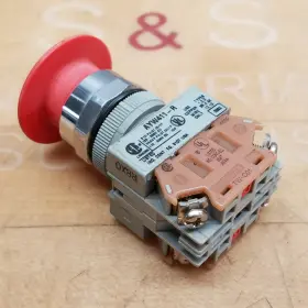 AYW411-R IDEC Push Maintained