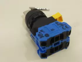 HW1K-3AF20 IDEC Selector Switch #2
