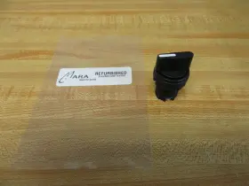 HW1S-3T IDEC Selector Switch Position Maintained Pack