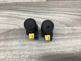HW-CB10 INDUSTRIAL MRO Idec Pushbutton