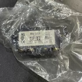 KNOX50057628-9007CO3 INDUSTRIAL MRO Square Nsnp Switch