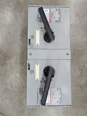 V7E3611 ITE SIEMENS Fusible Panel Board Vacu Switch Amp