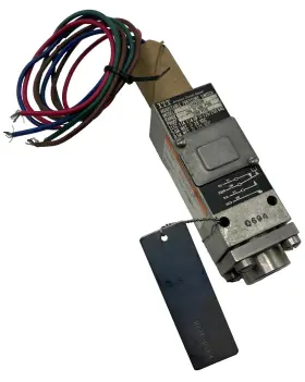 132P42C6B ITT Pressure Switch Vac