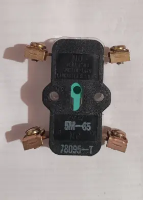 5M-65 JOSLYN CLARK Nema Control Switch Nos
