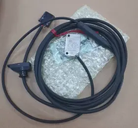 R-XH250 KEYENCE Limit Snap Action Switches #3