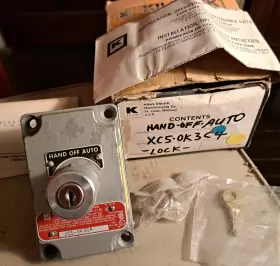 XCS-0K3C4 KILLARK Cover Device