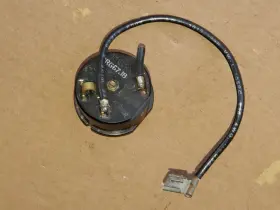 CRT-53-CA KLIXON Phenolic Overload Motor Protector #2