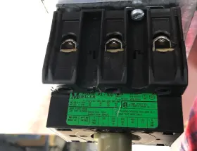 P3-100 KLOCKNER MOELLER Disconnect Switch Handle #3